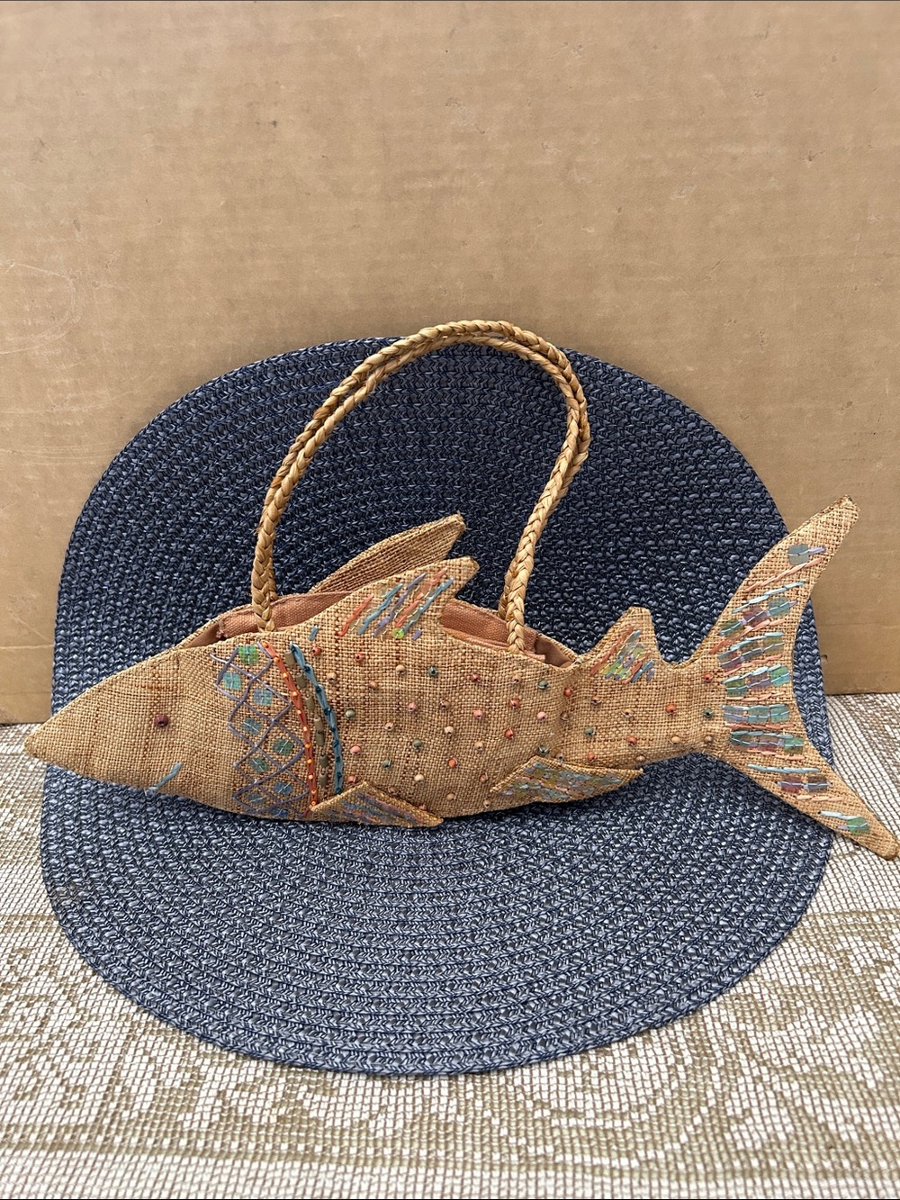 Cappelli Straworld Beaded Fish-Shaped Straw Purse in Natural and Turquoise-NWOT - Picture 9 of 10